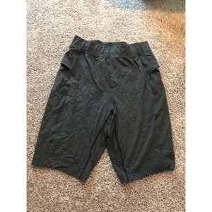 Lululemon For the People 11” Relaxed Fit Shorts M